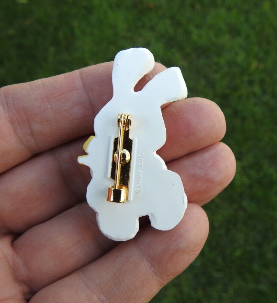 Hallmark Bunny Rabbit Easter Pin White Purple Pink Yellow 2″ Spring On Card