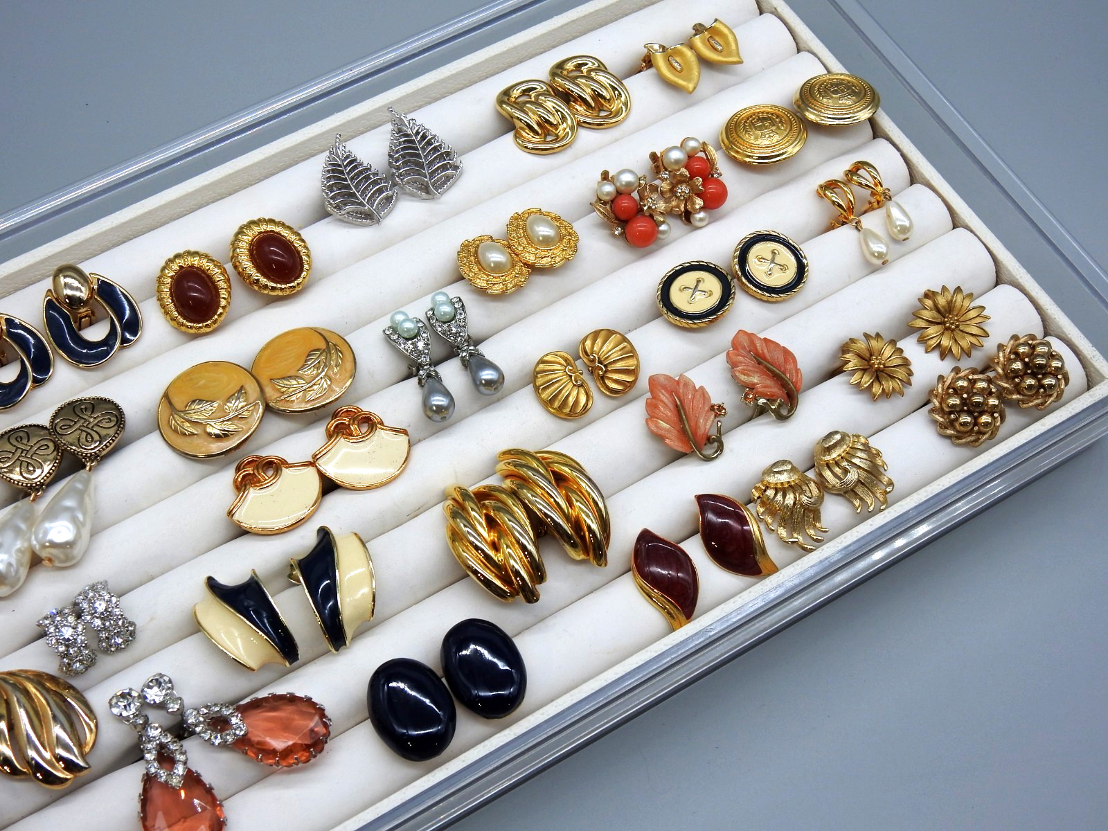 Vintage Now Lot Chunky Statement Clip Earrings 80’s Costume Gold Tone Enamel