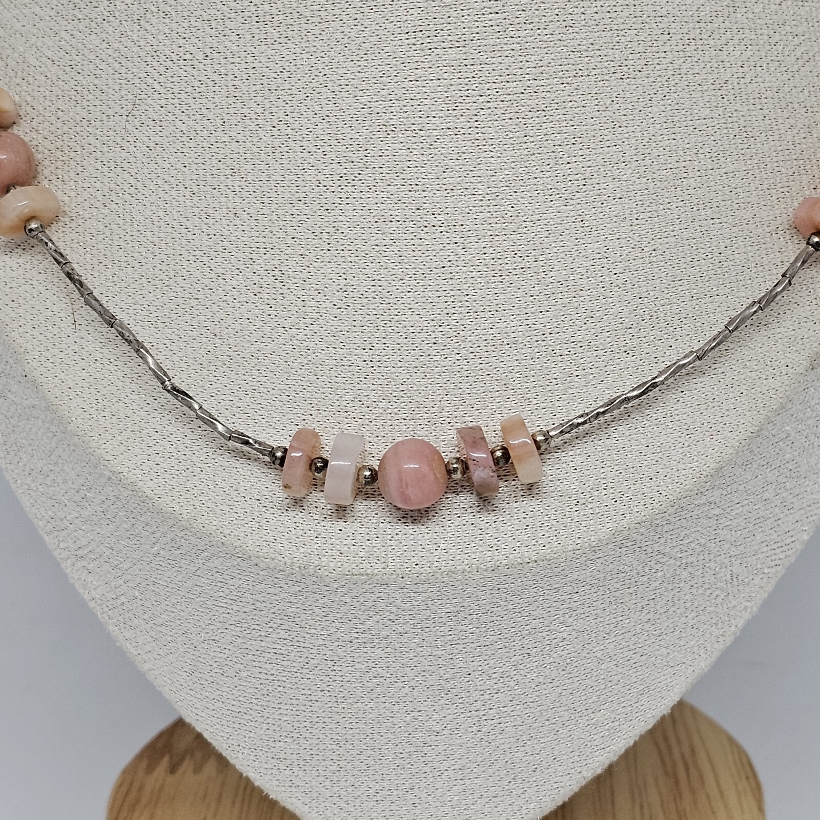 925 Sterling Silver – Round Pink Agate Beaded Chain Choker Necklace 16.5″ Long