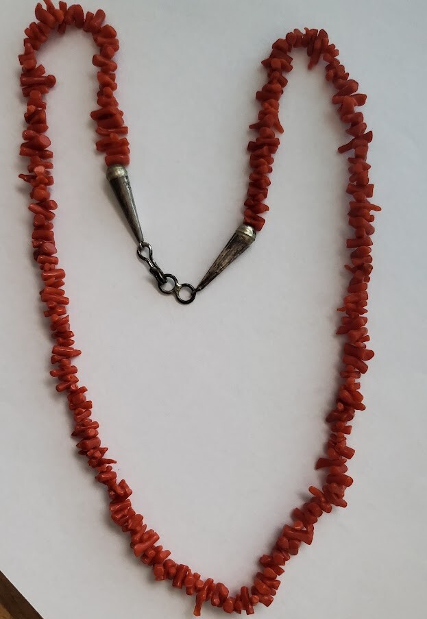 VINTAGE SALMON COLOR BRANCH CORAL AND STERLING SILVER NECKLACE 22″ LONG