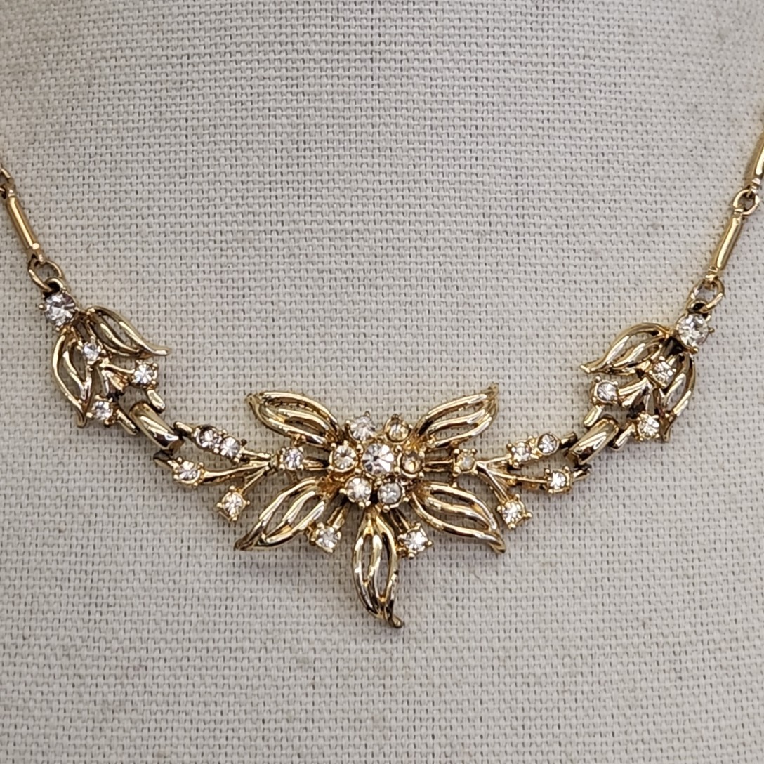 Vintage Flower Necklace Clear Rhinestones Gold Tone Bar Link Chain 17″
