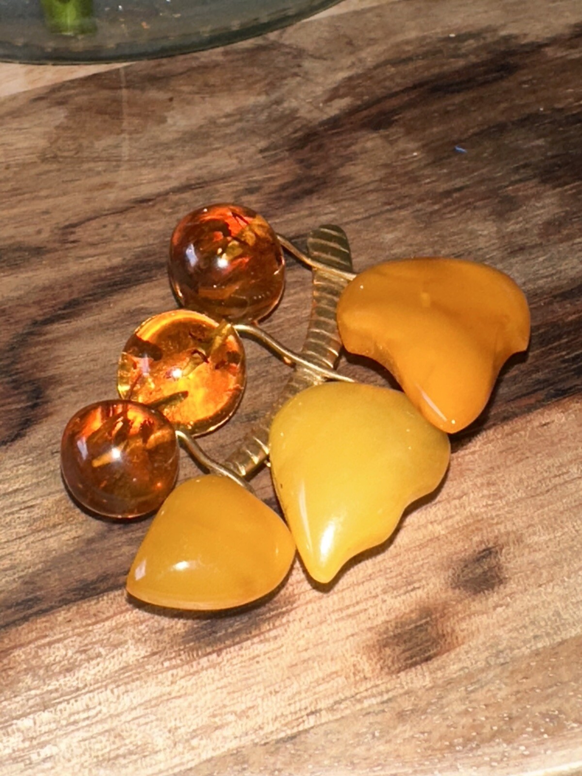 Vintage Mixed Amber 9RK Gold Brooch 1930s Egg Yolk Genuine Amber Baltic Russian