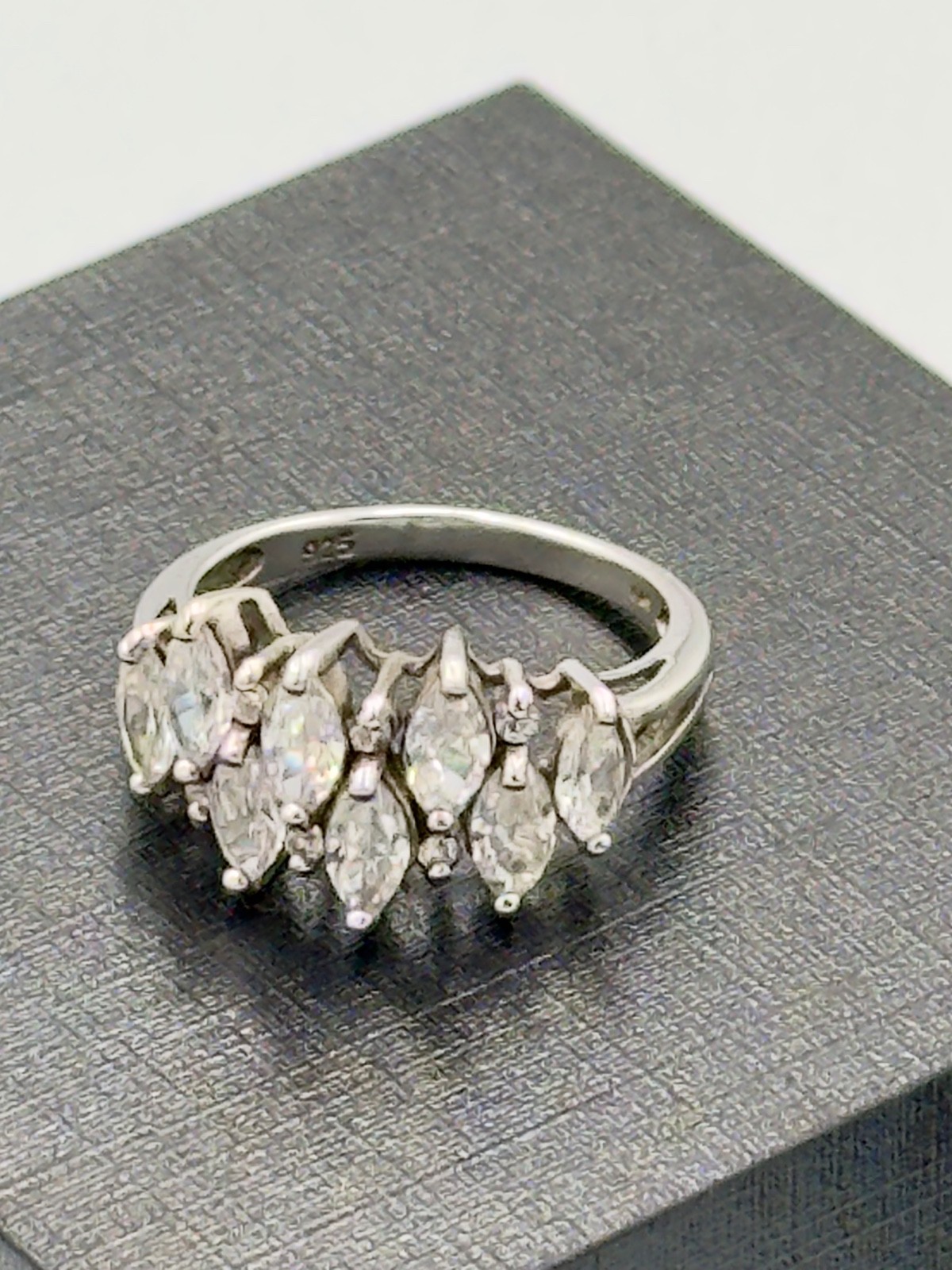 Vintage 925 Sterling Silver Elegant Ring CZ Marquise Prong Cluster Sz 7.25