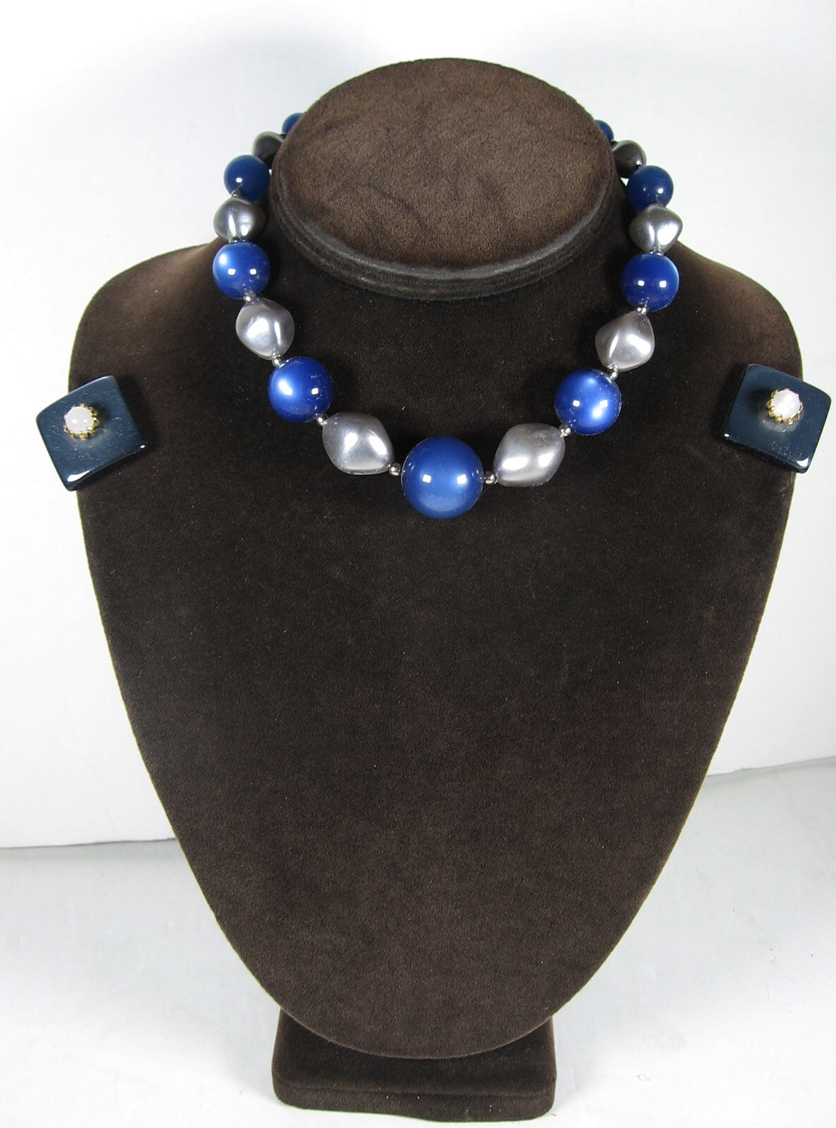 Vintage BLUE & SILVERtone Beads Thermoset BEADED NECKLACE + EARRINGS Clip On