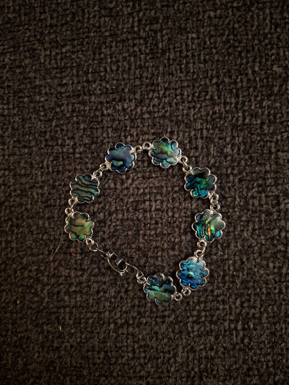 Paua Abalone shell good luck clover 1980s vintage costume jewelry bracelet