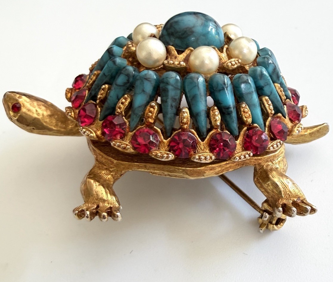 HAR Turtle Brooch Pin Rare Mid Century Turquoise Tiered Rhinestone Statement!!