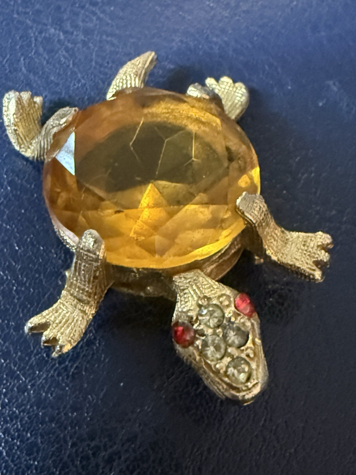 Gold Tone Yellow Faceted Clear Red Rhinestone Turtle Brooch Pin, M564