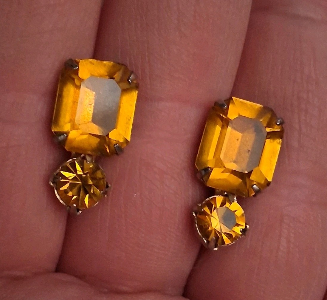 Vintage golden yellow amber color glass emerald & round cut screwback earrings