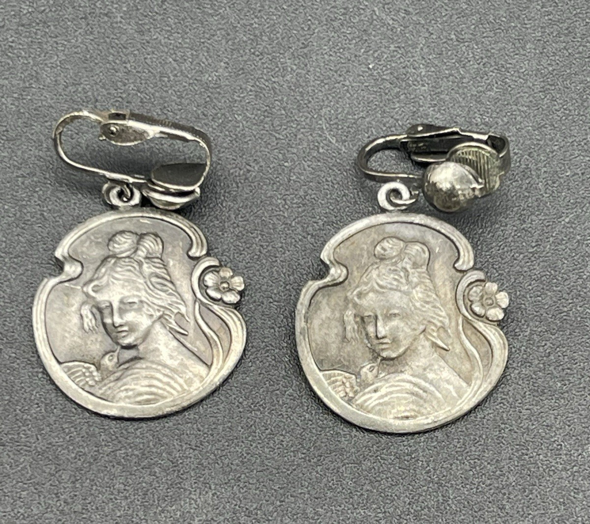 VTG Art Nouveau Lady Portrait Clip On Earrings Silver Tone Mucha Style Dangle