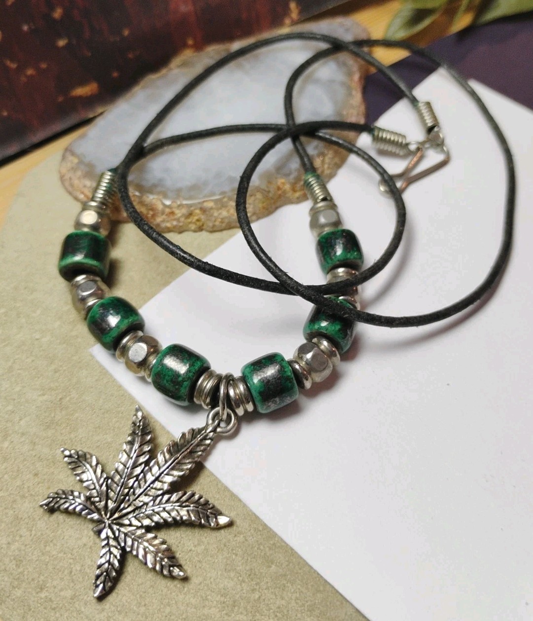 Vtg HEMP/CANNABIS Charm/Pendant Necklace, 20″ Silver Tone, Green Ceramic Beads!