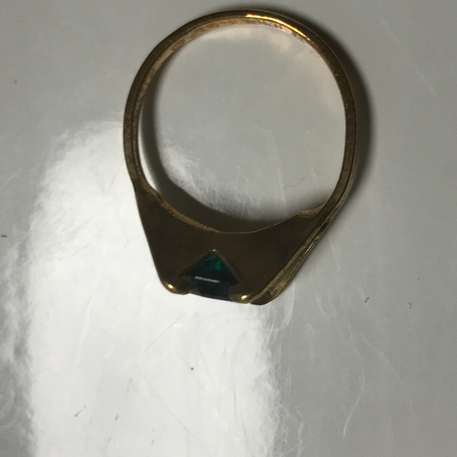 Vintage Simulated Emerald Stamped 18k HGE Ring Size 6 May Birth Stone Green