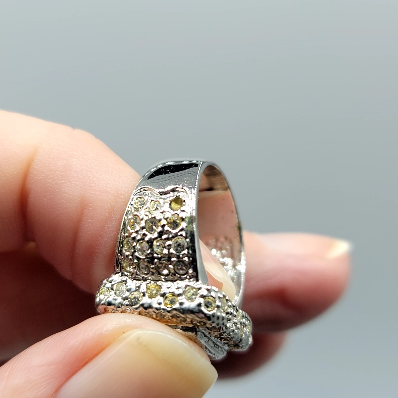 Vtg Sz 5 Ring Citrine Faceted Cubic Zirconia Clear Rhinestones Fashion Jewelry