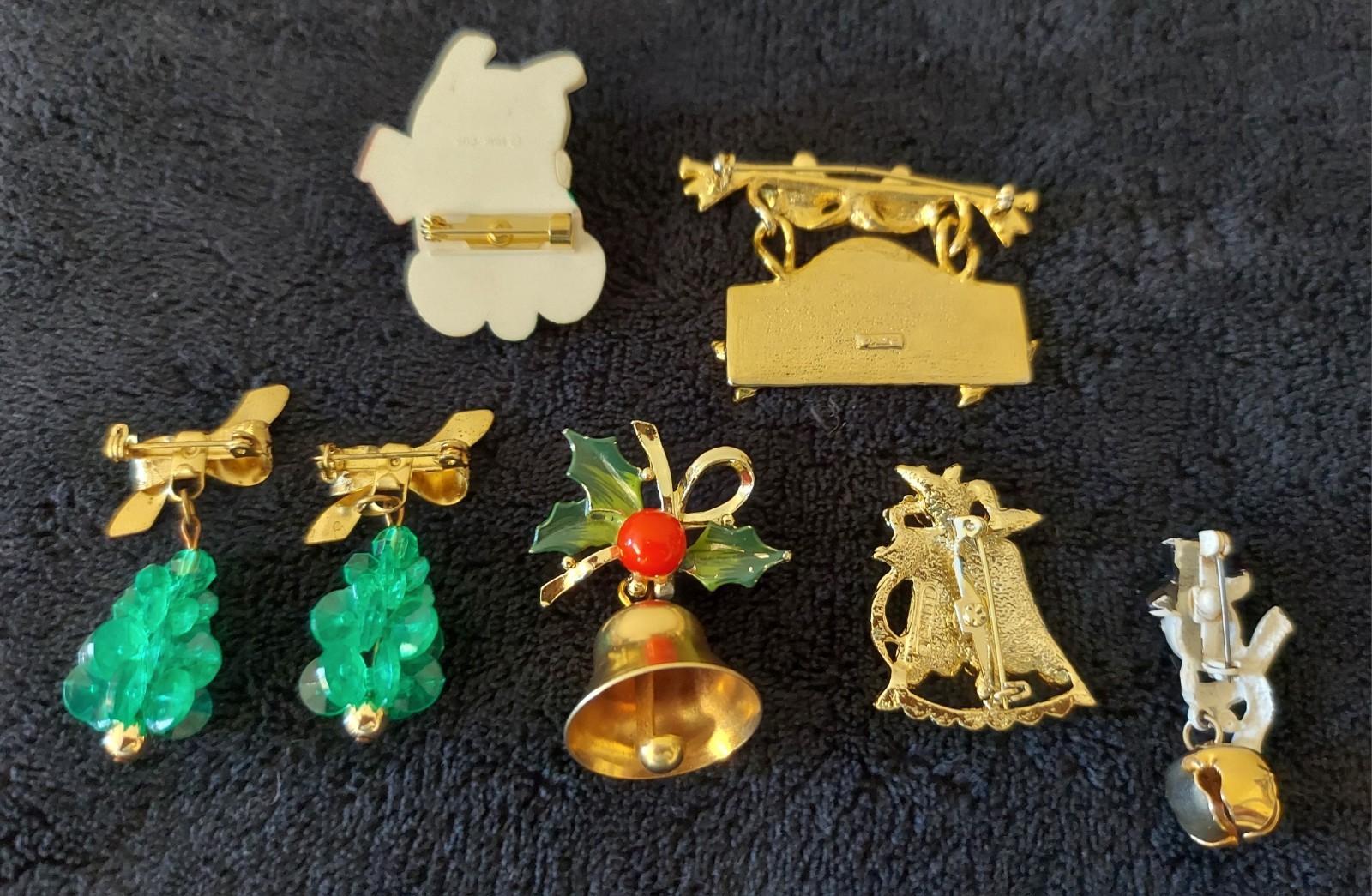 Vtg Christmas Holiday 7pc Pins/Brooches Bells Trees Mouse Snowman Sign Gold-tone