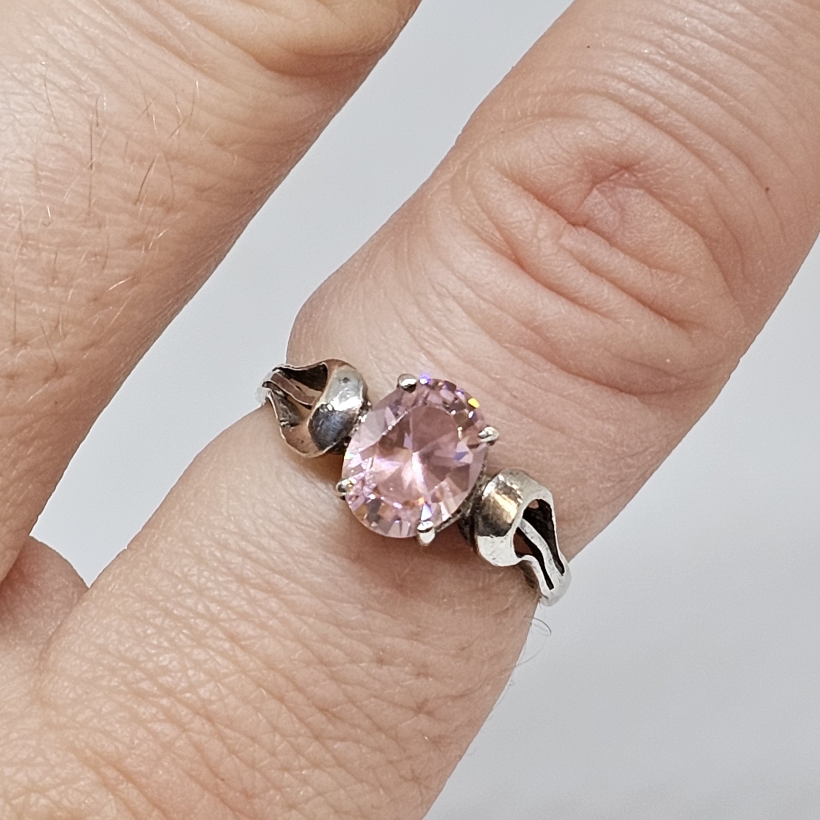 925 Sterling Silver Ring Size 6.5 Pink Crystal Oval Stone Vintage Jewelry