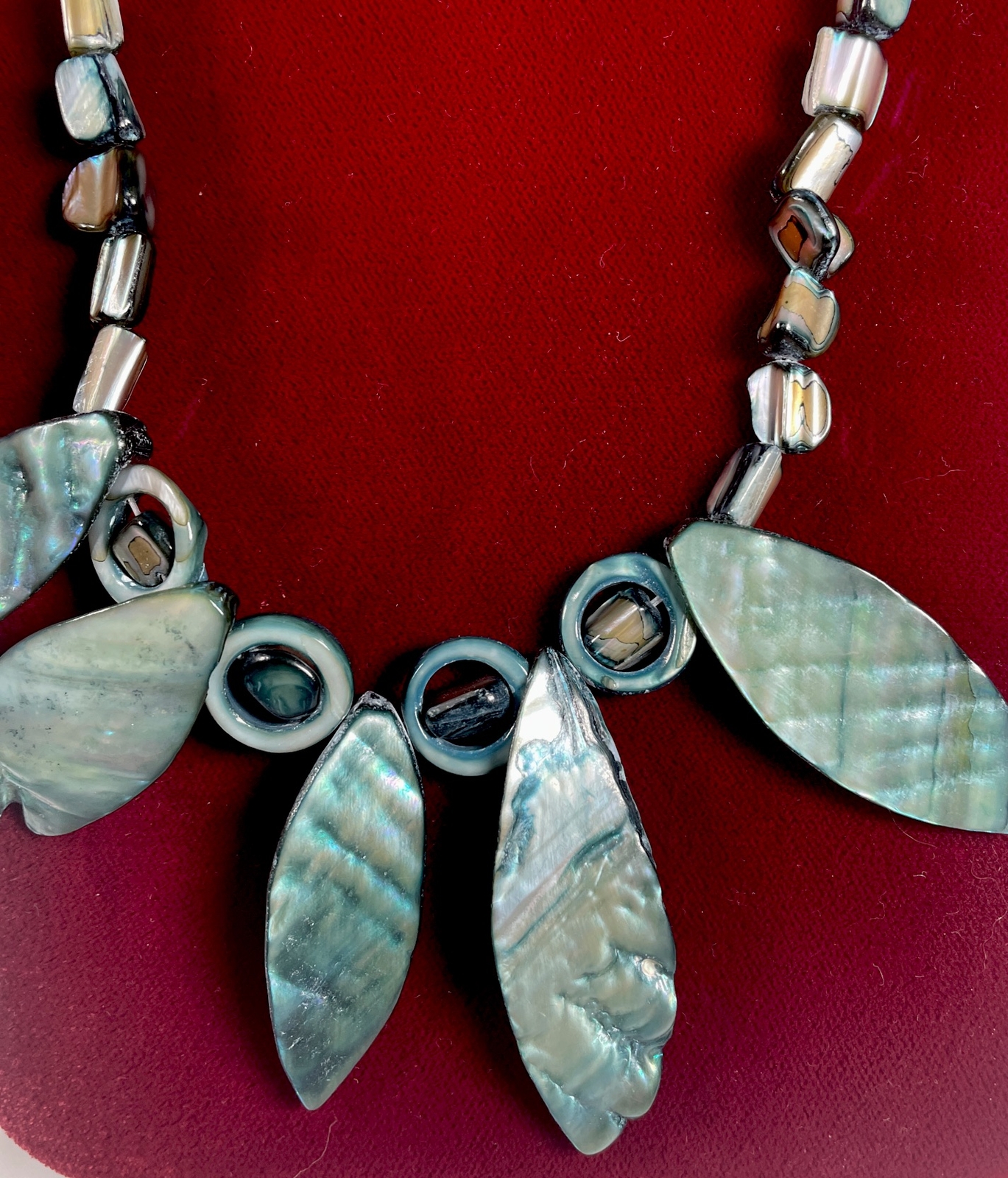 Abalone Shell Made Into Beads And Leaves Necklace Collar