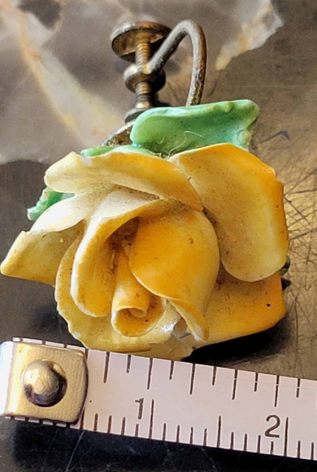 Vtg Enamel Yellow Rose Earrings England Marked Screwback Green Leaves