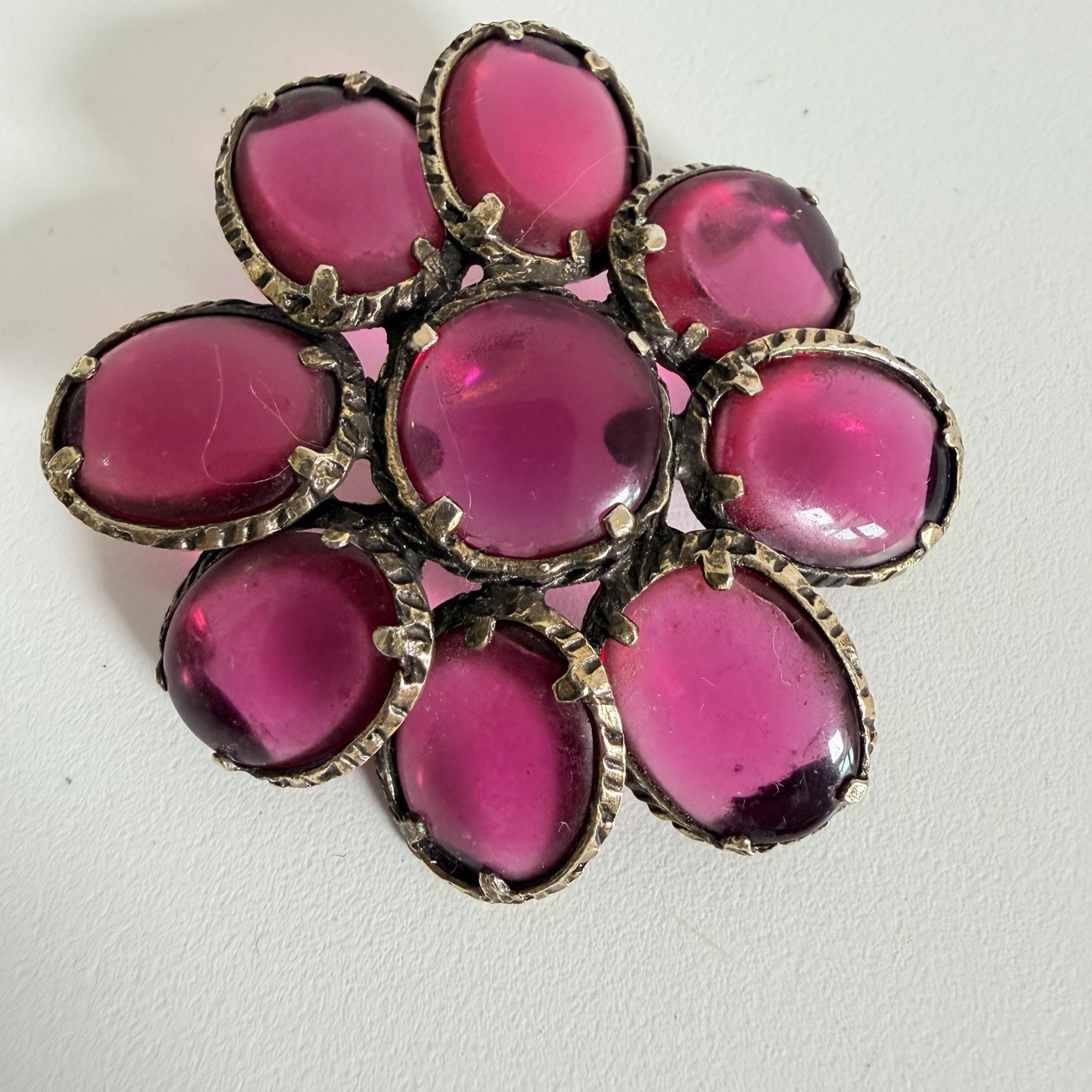 Rare Vintage Crown Trifari Brooch Pin Pendant Cranberry Red Gripoix Glass Domed