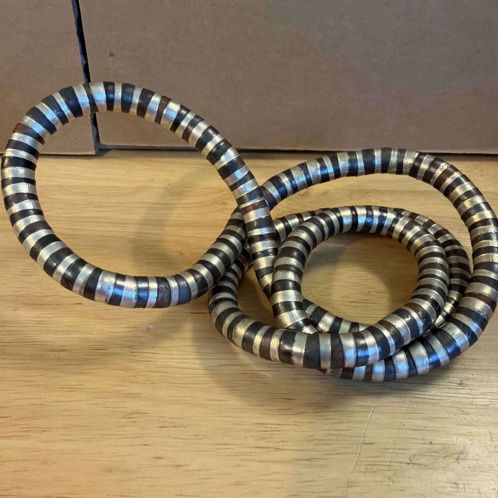 Vtg 16″ Silver Unisex Snake Chain Style Flexible Versatile Necklace~ No Clasp ~