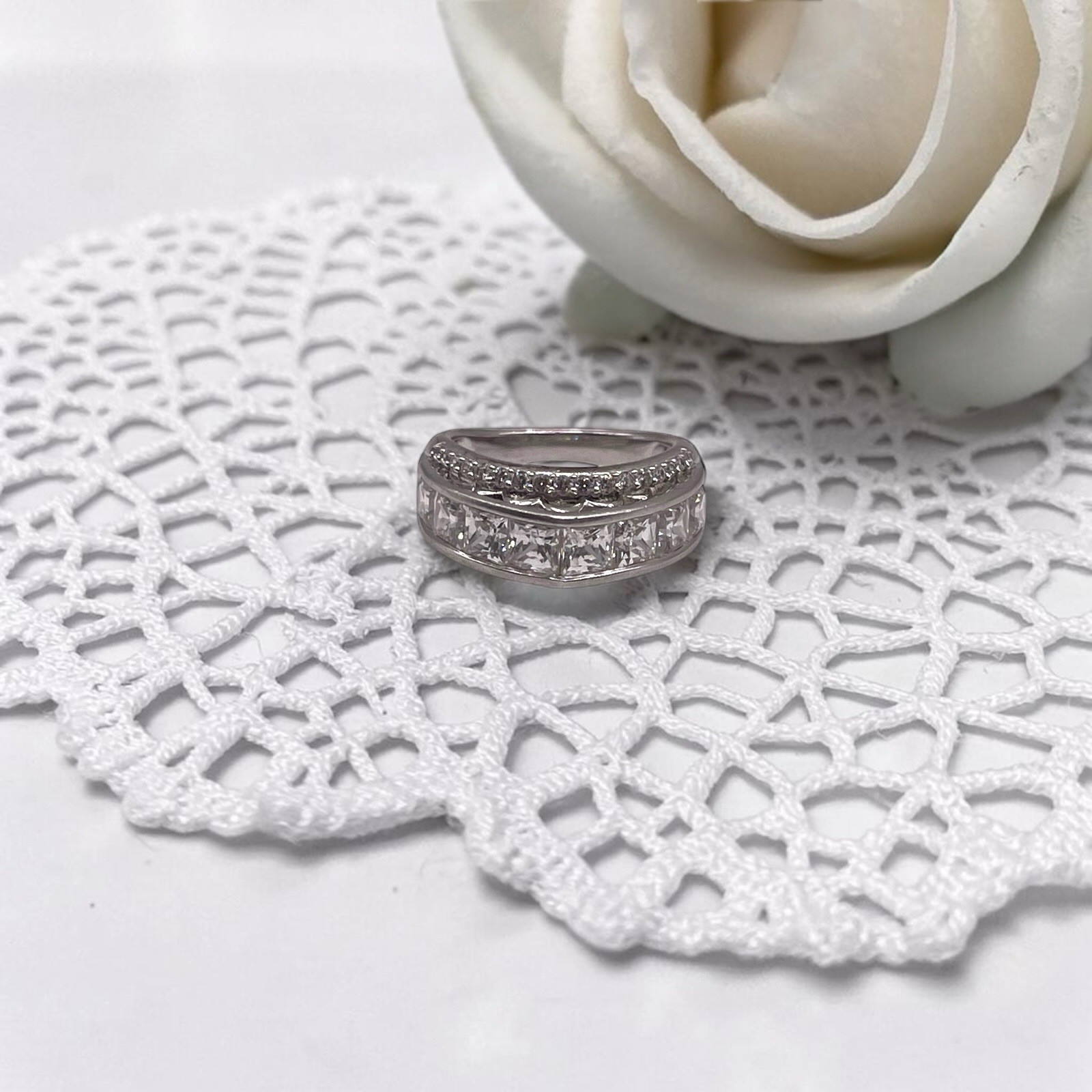 Stunning 925 Sterling Silver CZ Cluster Cocktail Statement Band Ring, size 7.5
