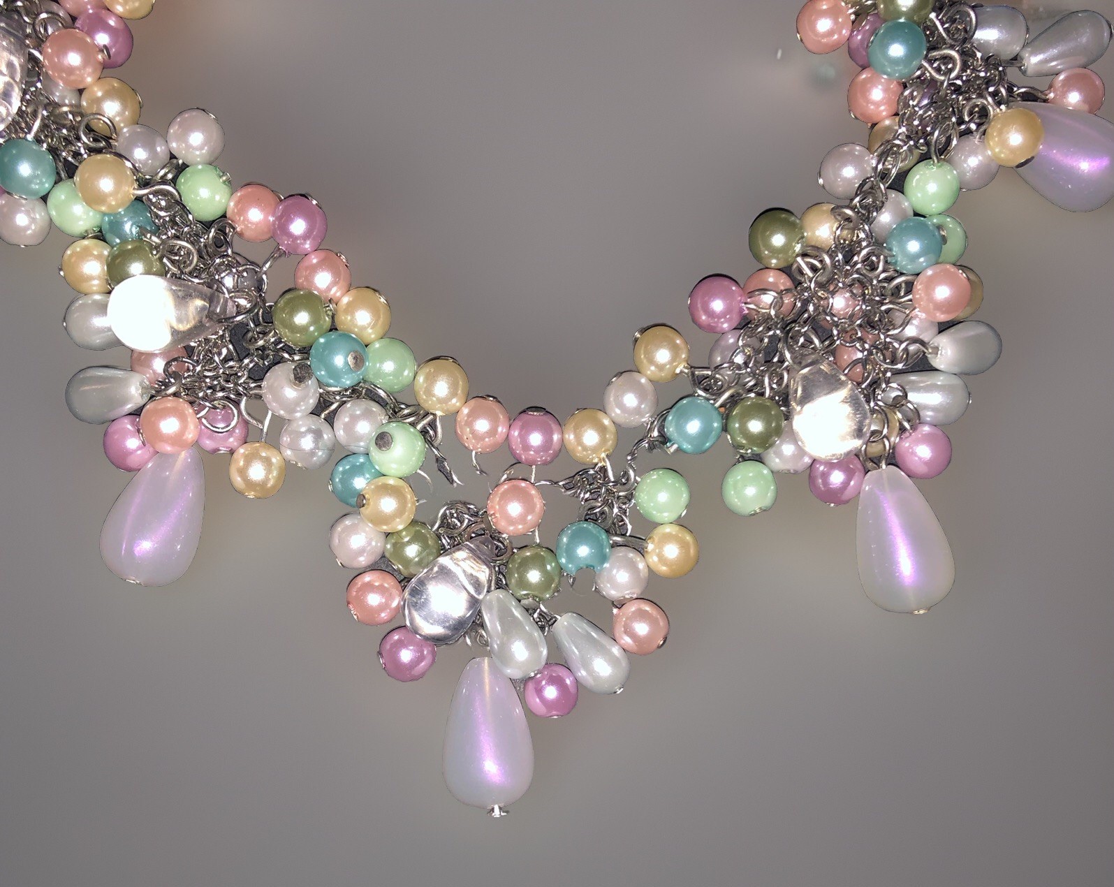 Unusual VTG Faux Pearl Pink Blue Pastels Runway Festoon Necklace And Earrings