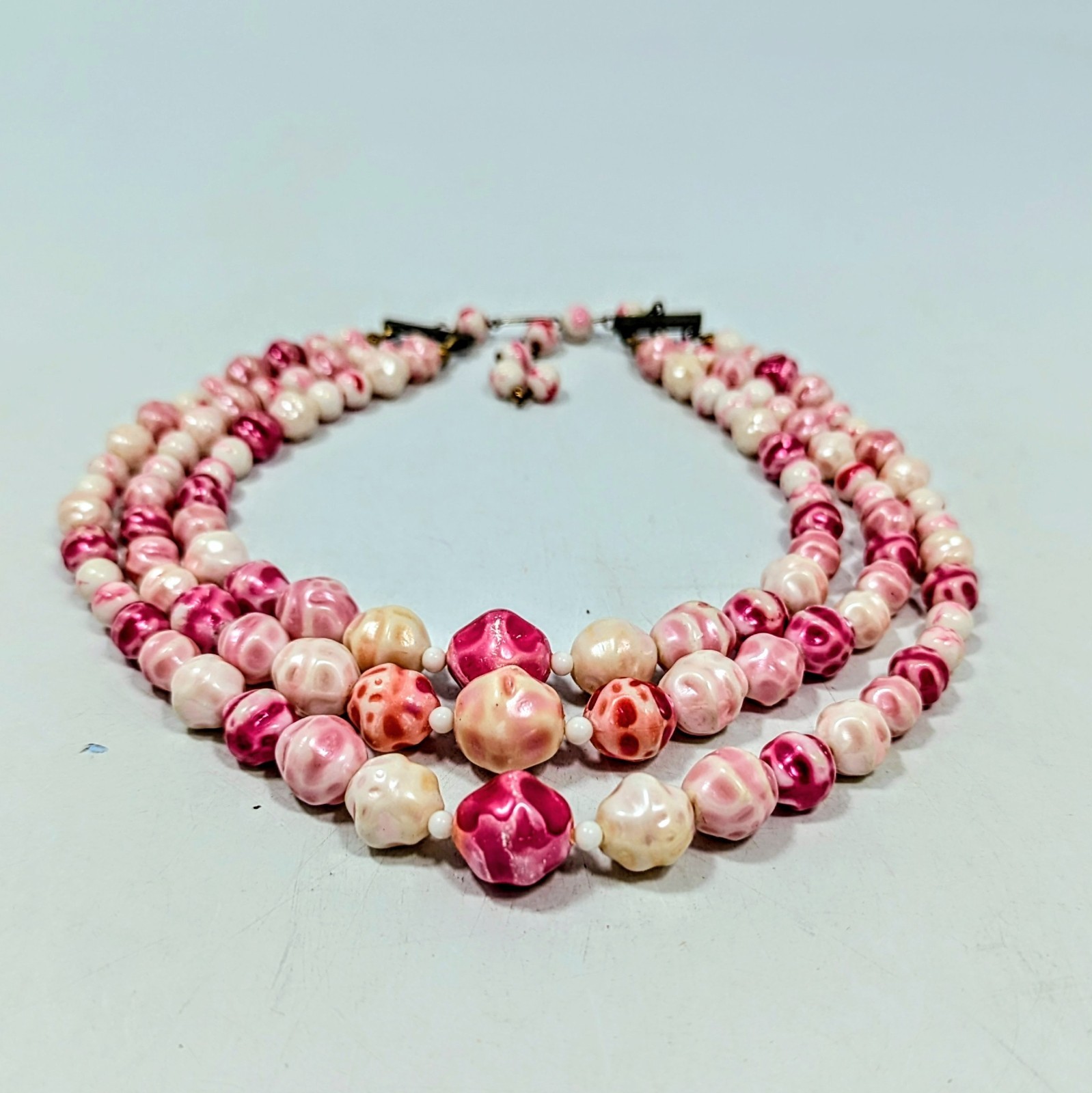 Lucite Hand Painted Pink Beads 3 Strand Vintage Necklace Japan 15-17″