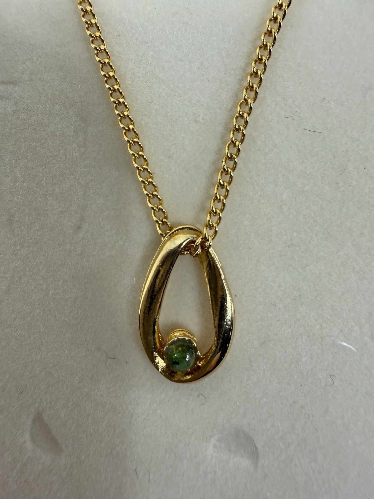 Vintage Princess House Genuine Emerald Pendant Necklace Gold Tone Original Box