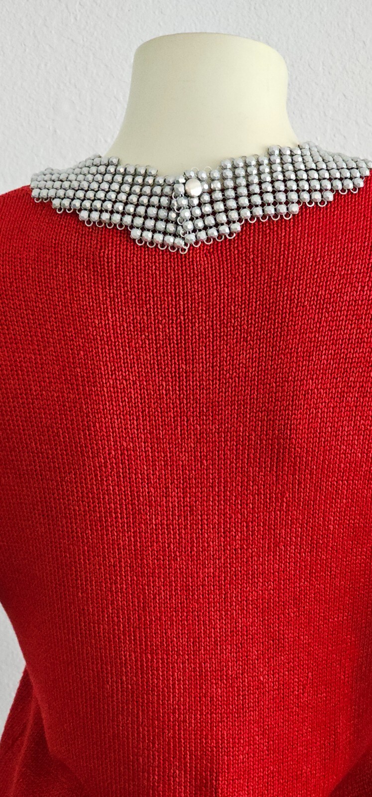 RARE Bib women necklace silver tone very light weight metal prongs 1.55n oz.