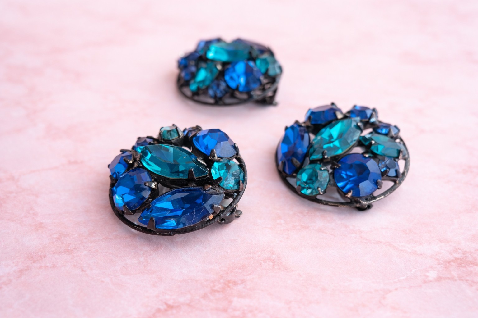 Vintage La Roco Japanned Blue Teal Pin& Earrings Demi Parure