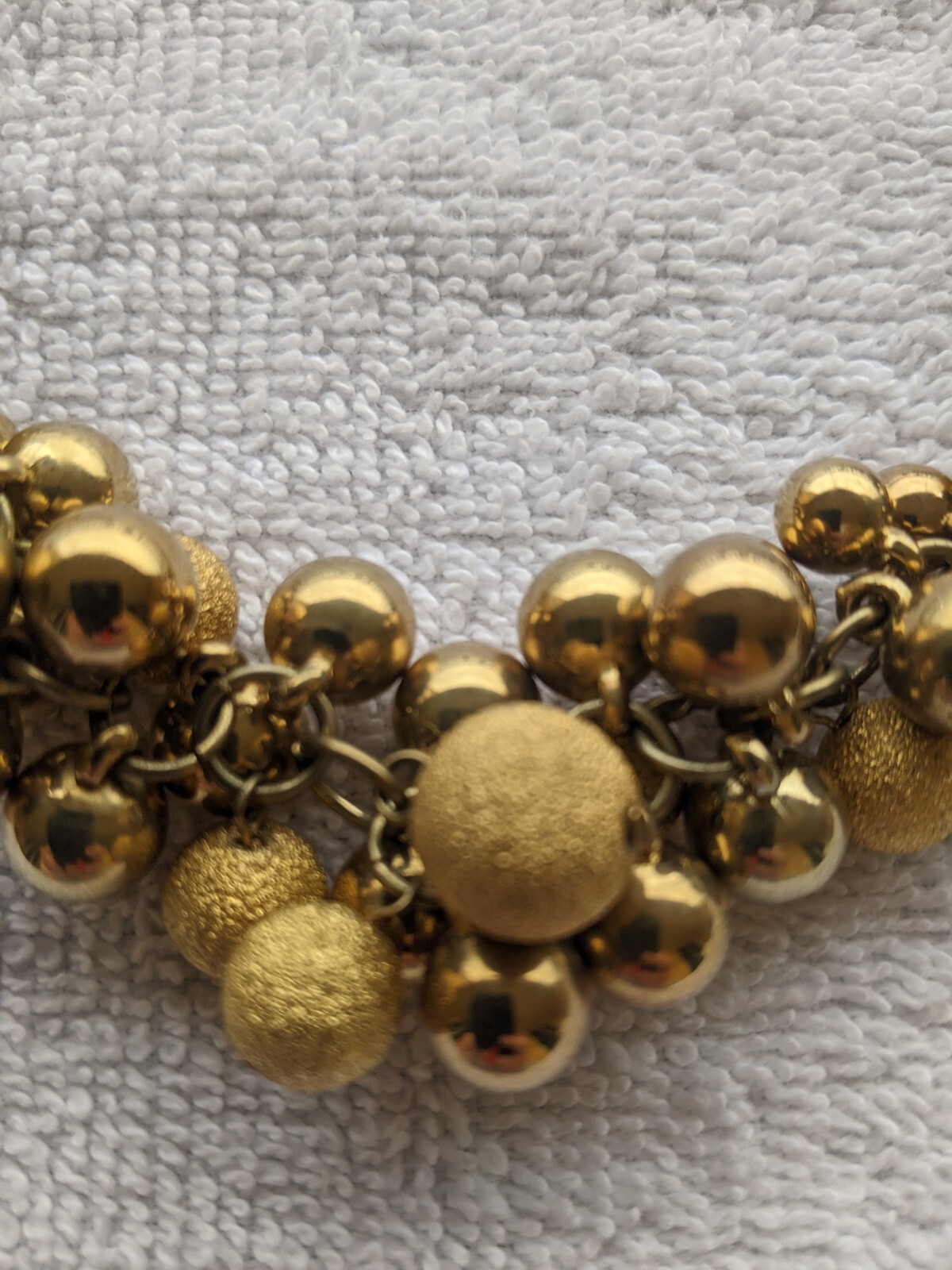 Aigner Necklace Gold Colored Metal Multiple Beads Balls aug22