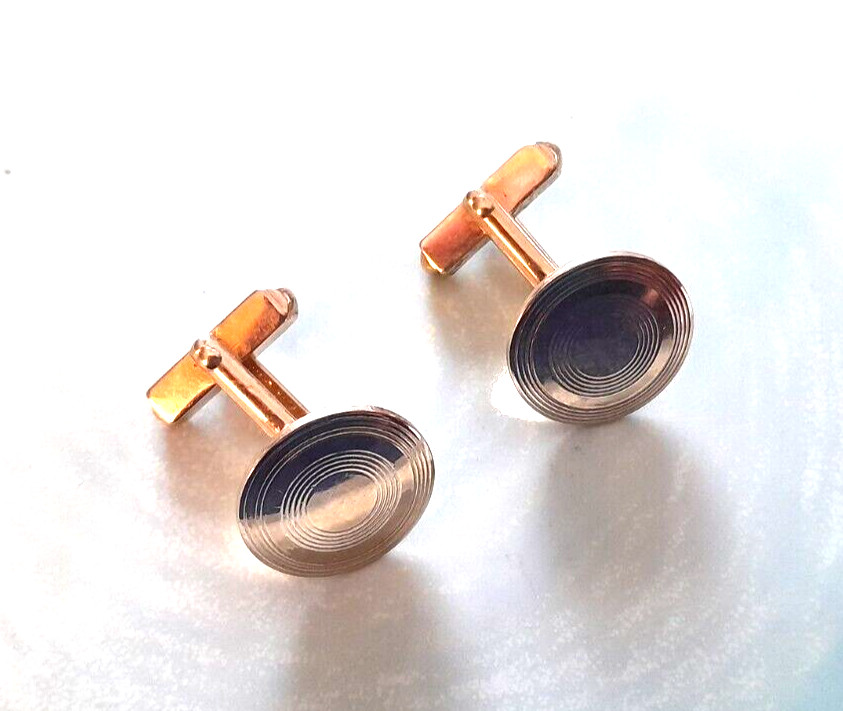 Vintage SWANK Gold Tone Swirl Classic Good Look .5″ Cufflinks