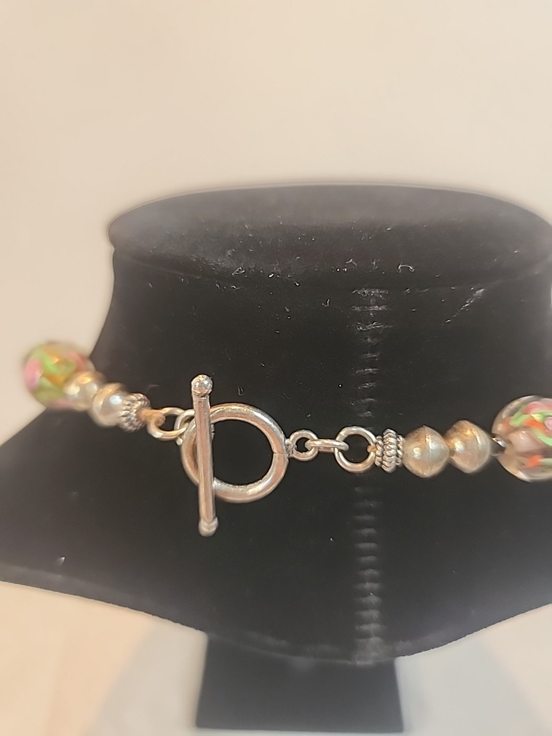 Vintage Multicolor Blown Glass Beaded Floral Necklace W/Toggle Clasp 19″