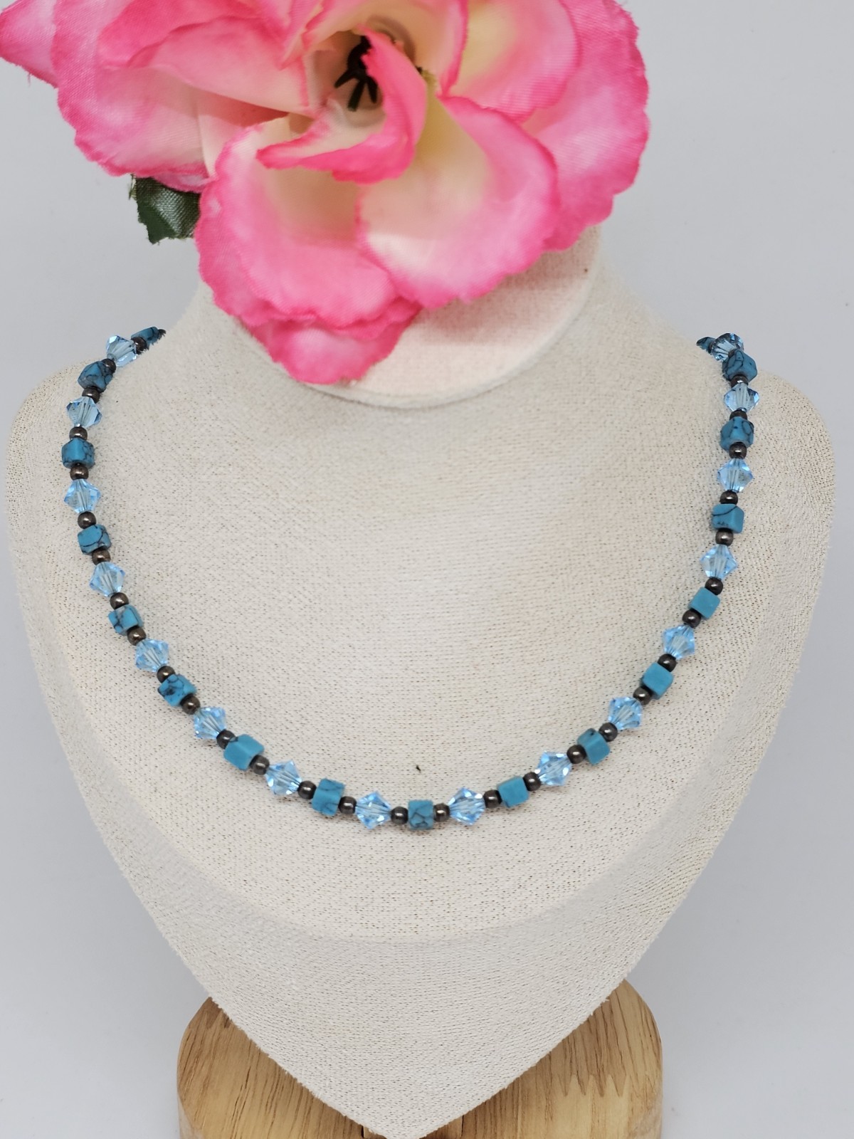 Blue Crystal & Howlite Stone Beaded Choker Necklace 925 Sterling Silver Clasp