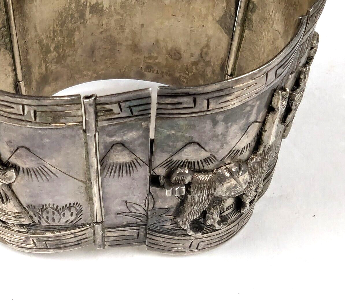 Massive Vintage PERU 925 Sterling Silver 2.25″ Extra Wide 7″ Bracelet 76 grams
