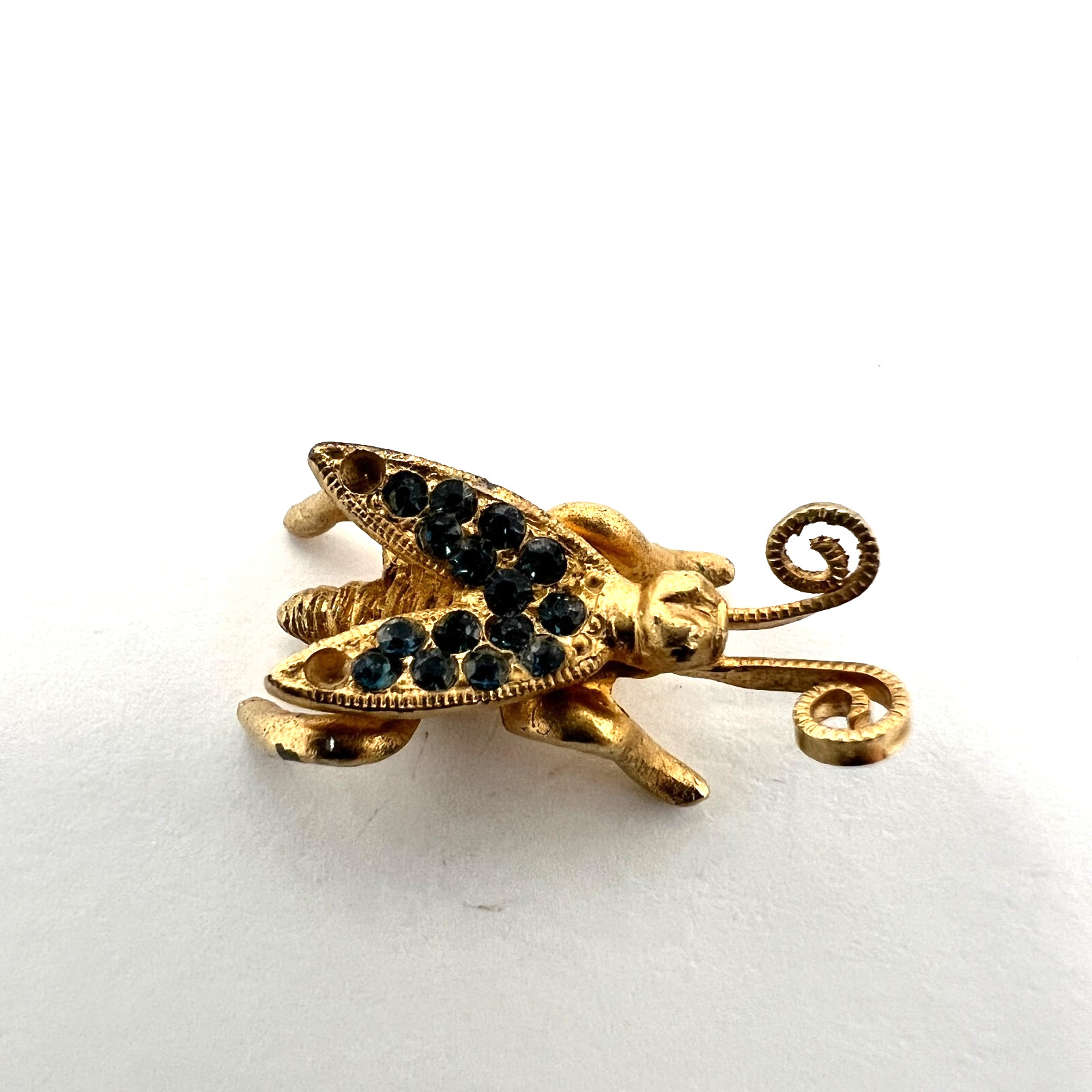 Insect Bee Fly Bug with Rhinestones Brass Lapel Hat Vest Pin