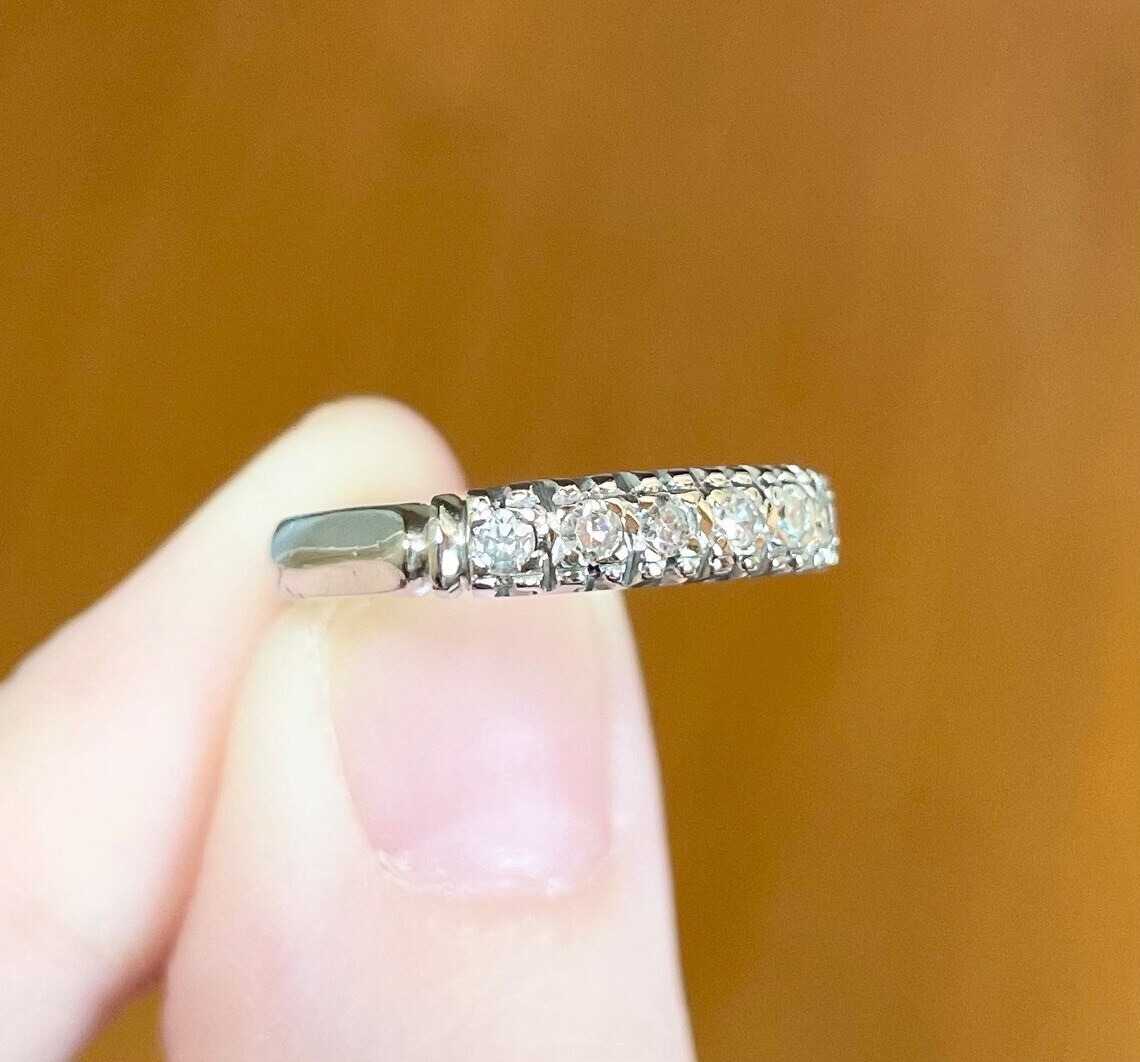 1/2 CTW White Round Cut Simulated Diamond Wedding Art Deco 925 Silver Band Ring