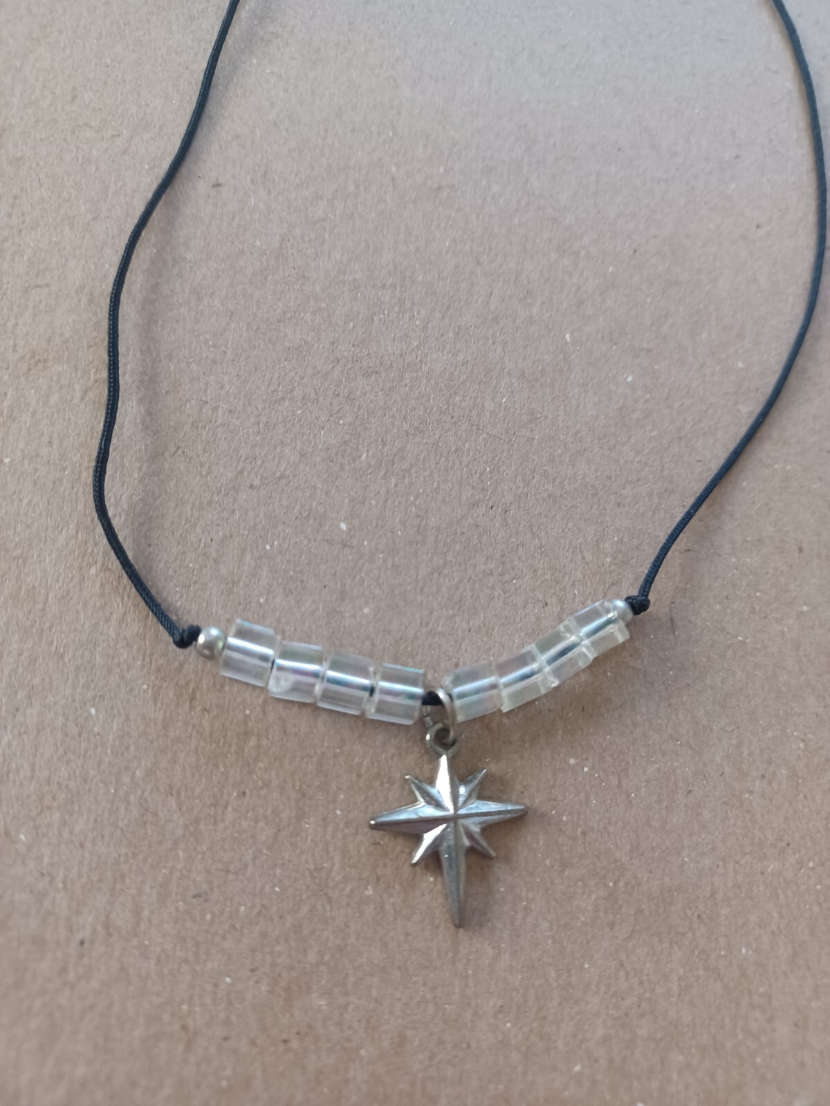 Vintage 90’s Y2K Early 2000’s Clear Iridescent Bead & Star Choker Cord Necklace