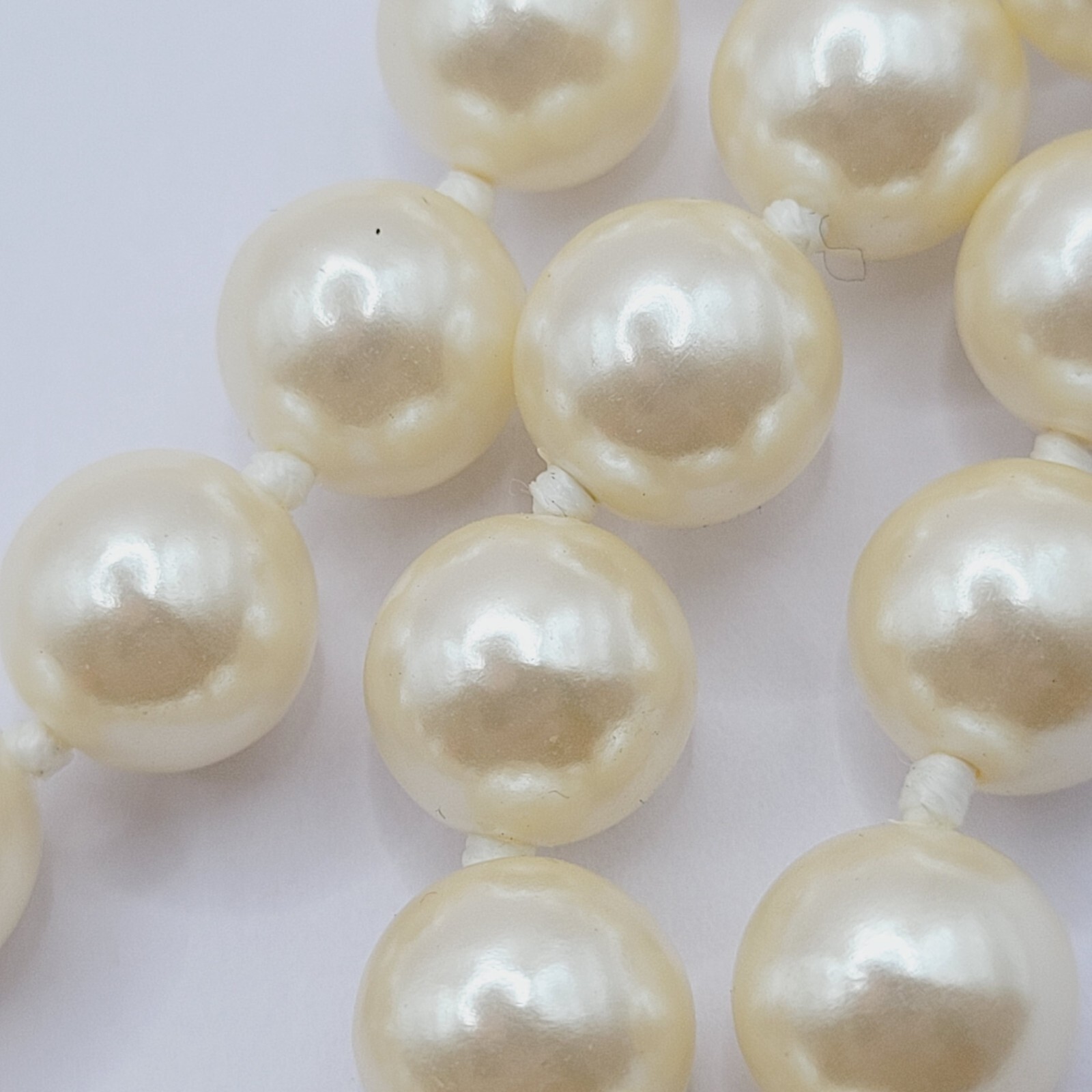 Triple Strand Faux Pearl Hand Knot Gold Tone Clam Shell Charm Clasp Vtg Necklace