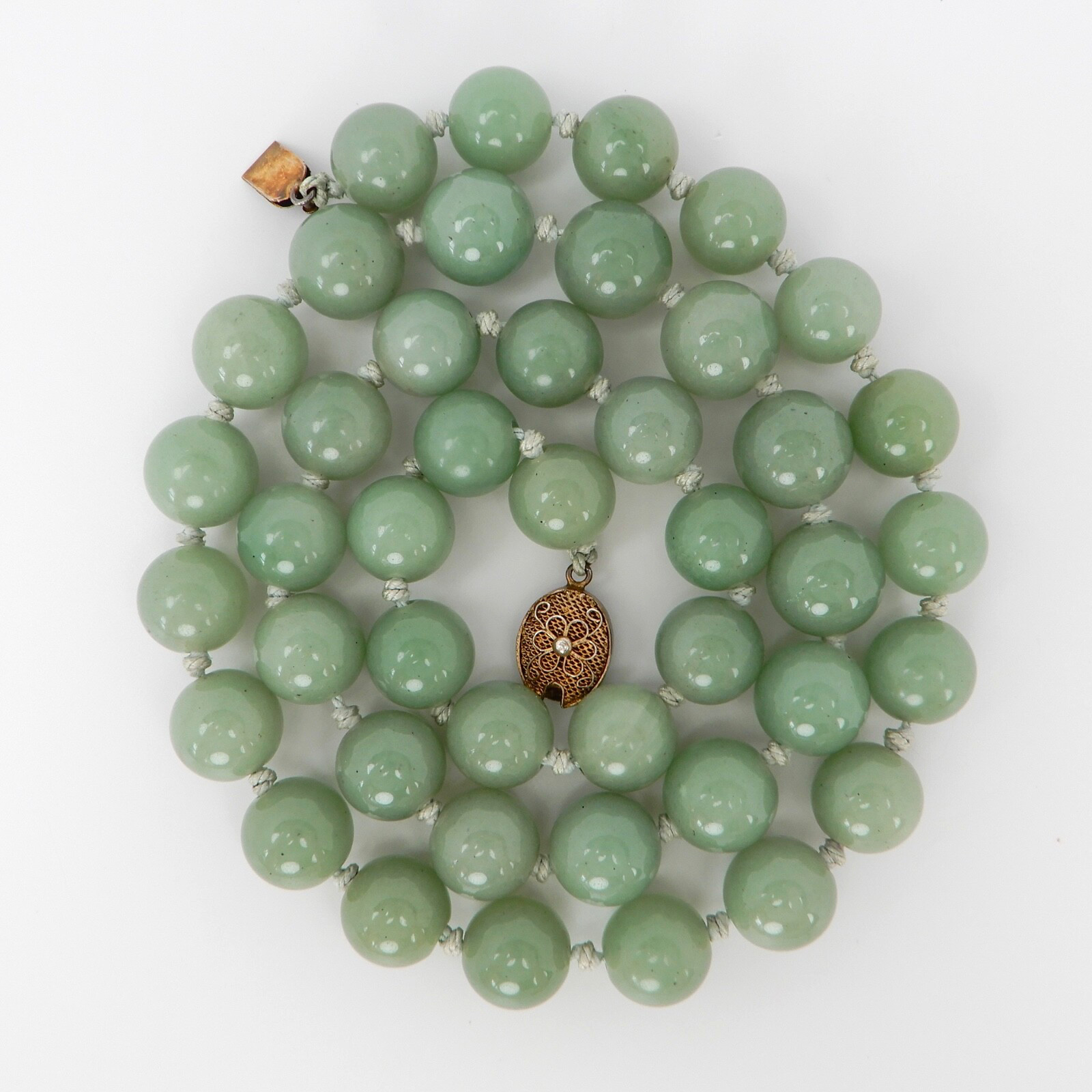 Vtg Green Jade Knotted 12mm Bead Necklace 24” .925 Silver Filigree Clasp 115 gr