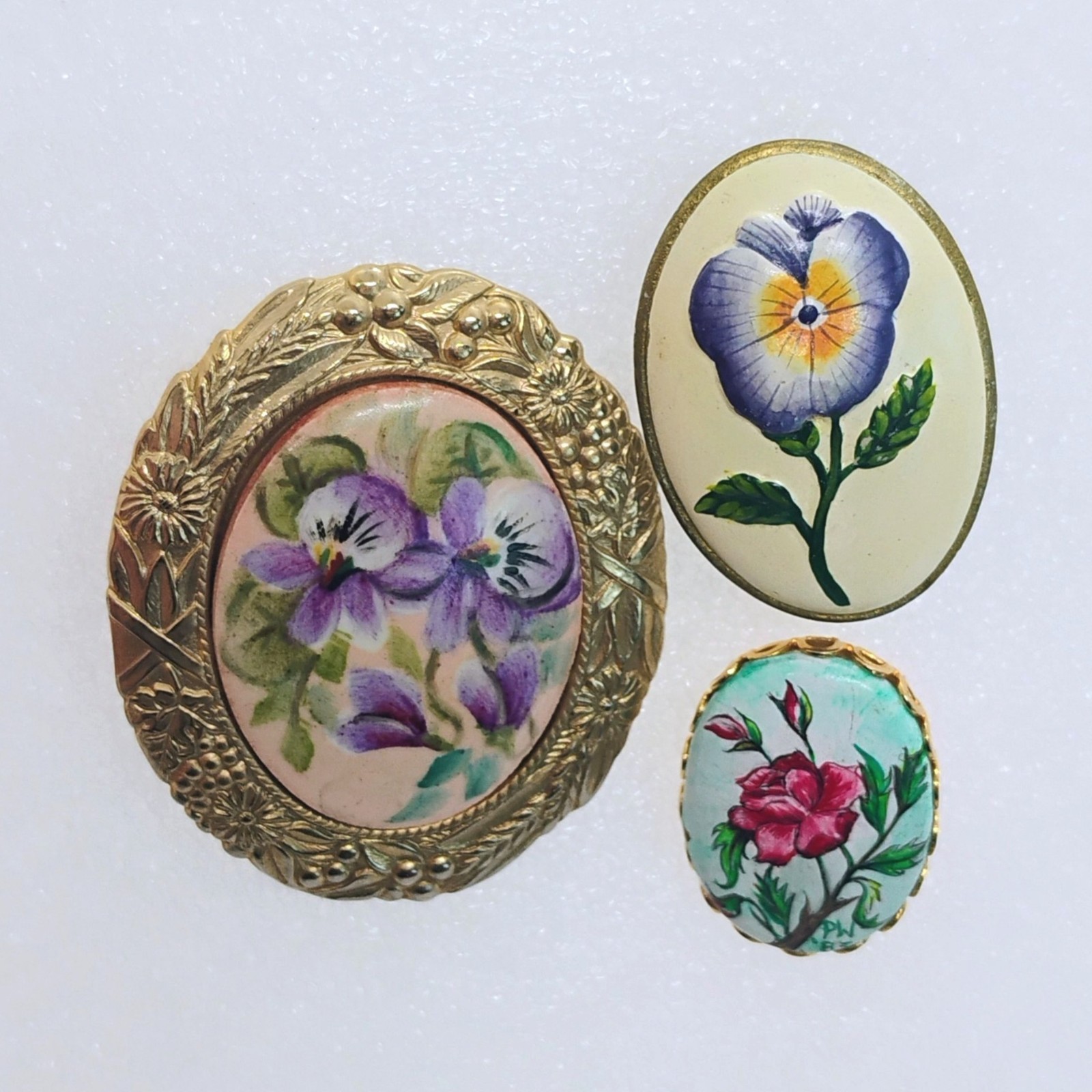Vintage Lot of 3 Painted Floral Brooches Violet Pansy Rose Cameo Style Gold Tone