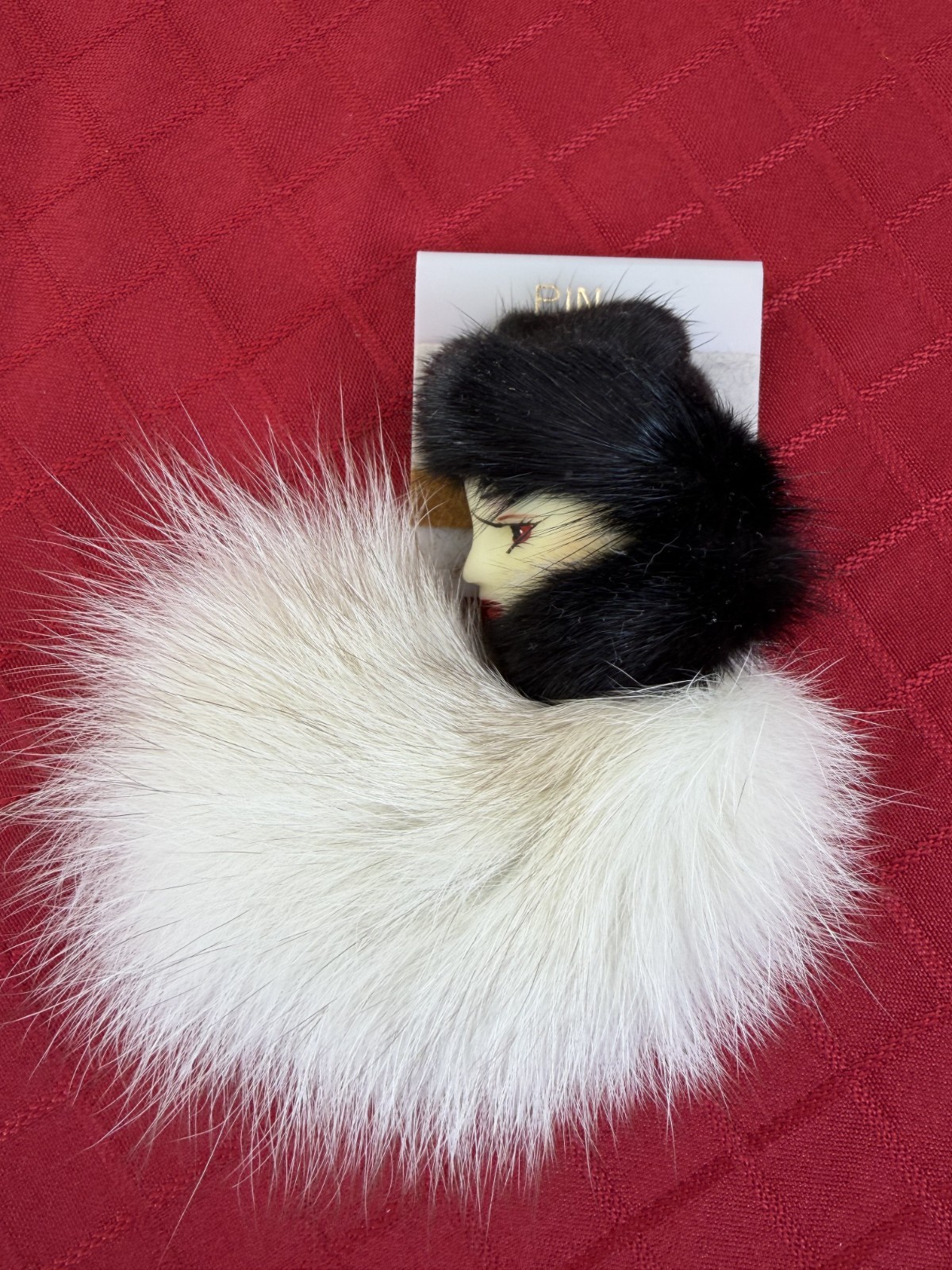 VTG Collectible Faux Fur Woman Face Pin Brooch Retro Fashion