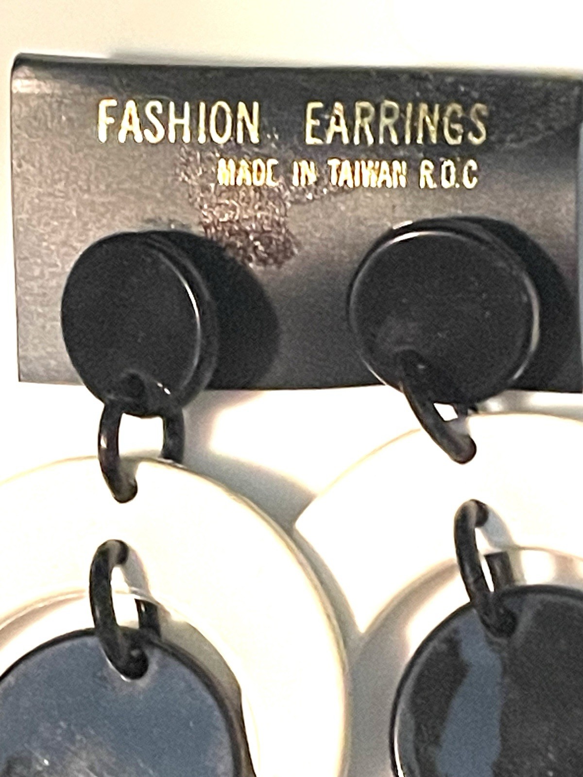 80s Does 60s VINTAGE Black White Hoop Earrings MCM Plastic NOS Taiwan ROC HOOPS