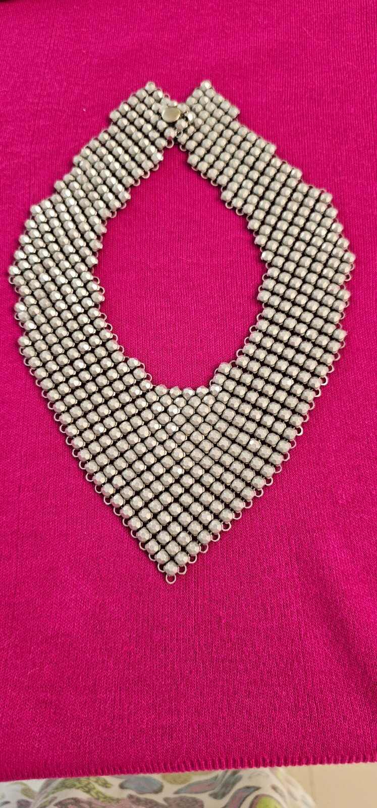 RARE Bib women necklace silver tone very light weight metal prongs 1.55n oz.