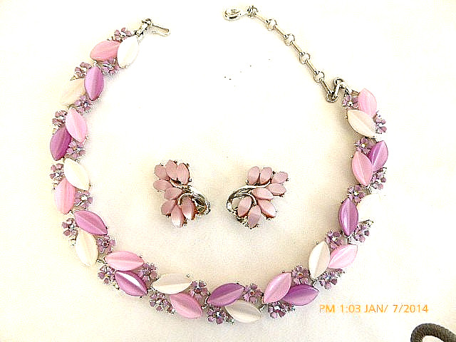 RARE LISNER LAVENDER MOONGLOW THERMOSET ENAMEL RHINESTONE NECKLACE EARRINGS
