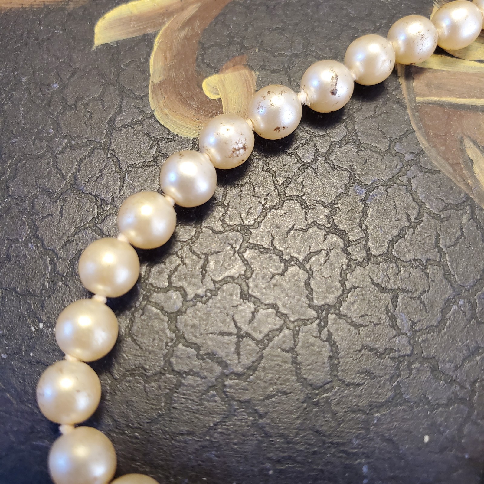 Vintage 15″ Faux Pearl Necklace Hand Knotted Hexagon Screw Clasp