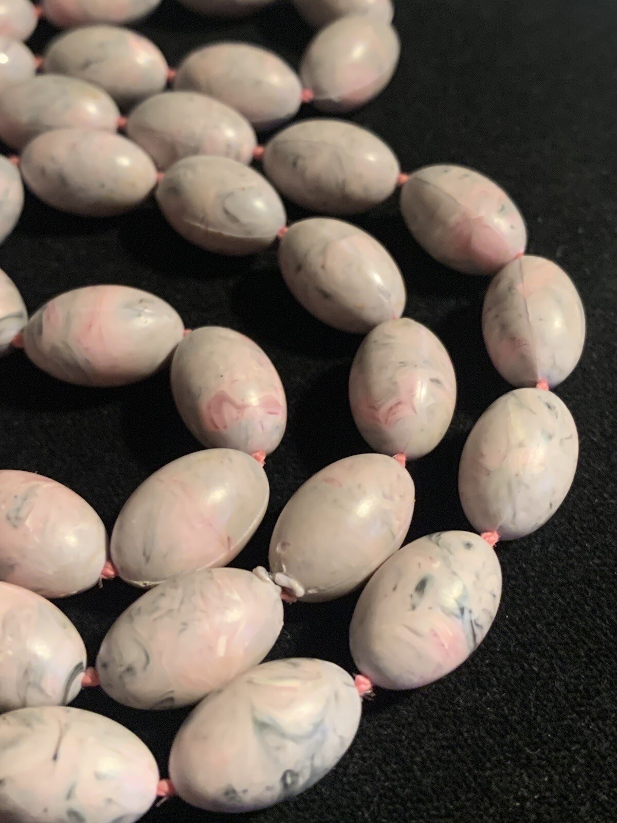 Pink Swirl Faux Marble Bead Necklace Vintage 30″ Retro