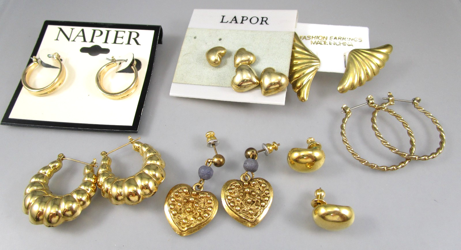 Vtg Mod Retro Varying Colors & Multi Styles LOT of 7 Post Pierced Earrings 151S