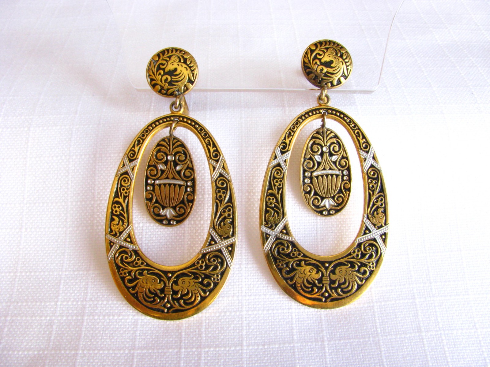 Vintage DAMASCENE STYLE Screwback DANGLE Drop EARRINGS Hoop Oval Gold Tone