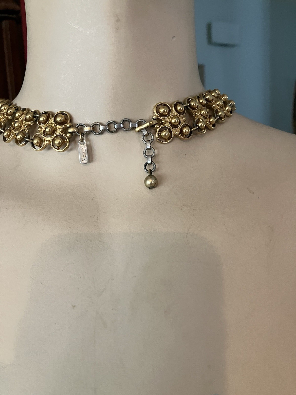 1971 MONET “MORESQUE” Gold Egypt Revive Etruscan Runway Statement Bib Necklace