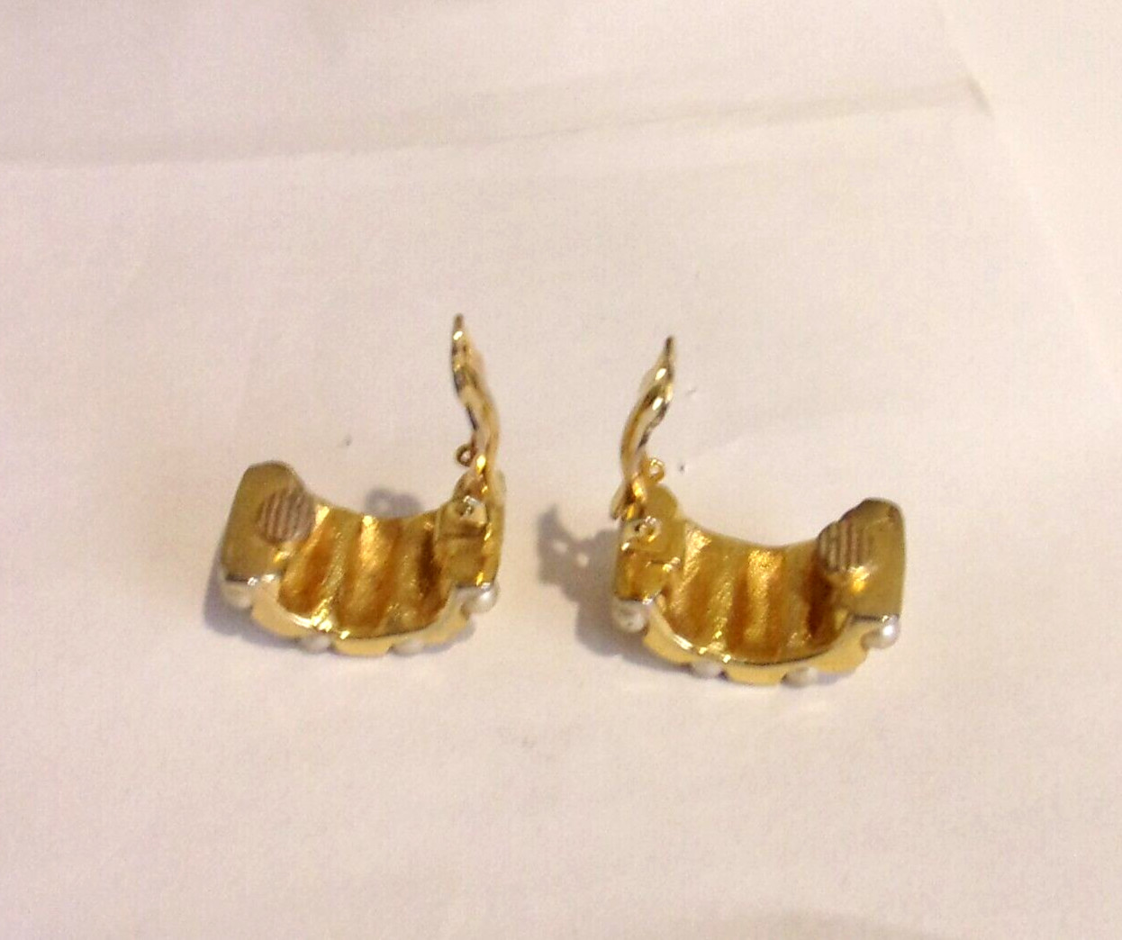Vintage,Off White Faux Pearls Gold Plated Metal Half Hoop Clip On Earrings