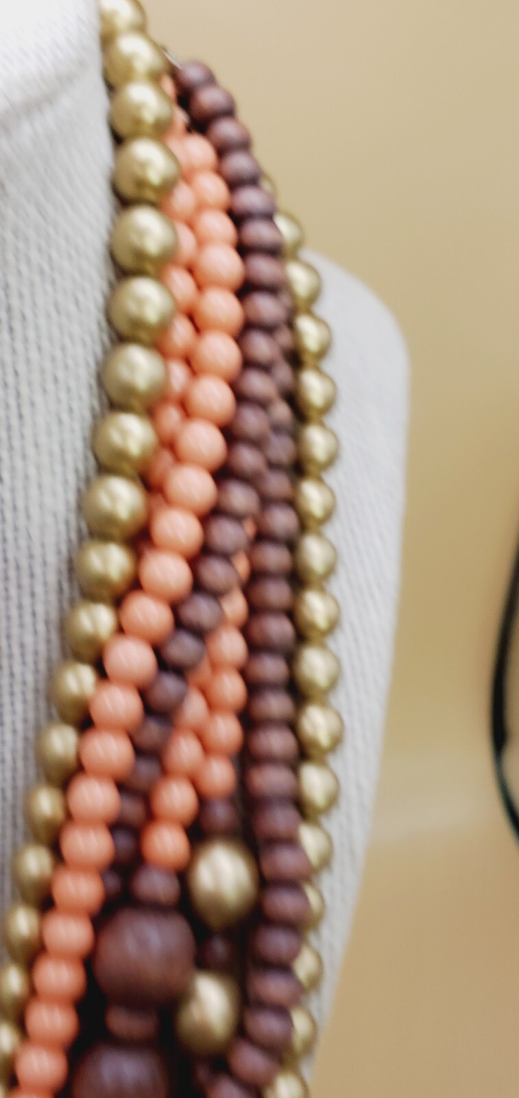 VTG Multi Strand Peach, Brown and Gold Wood and Plastic Beaded Necklace 17″ woo1